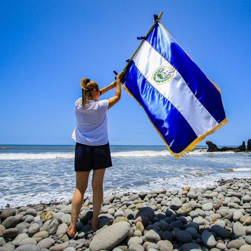 Surfing Republica - El Salvador presenta su equipo para los Juegos Mundiales Junior de Surf