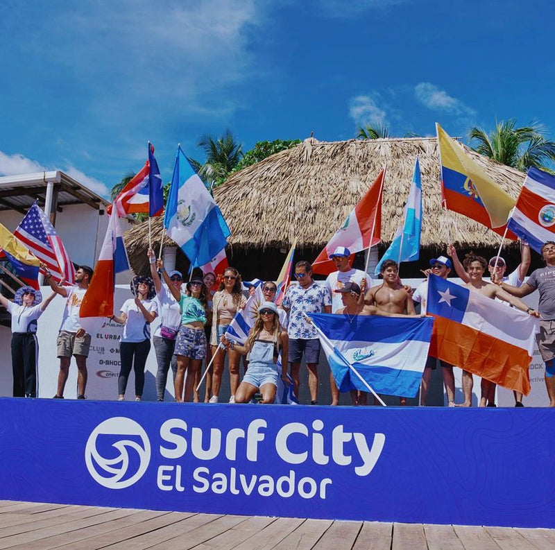 Surfing Republica - El oriente salvaje abraza con buenas olas el primer día de competencia del Surf City ALAS Pro Tour
