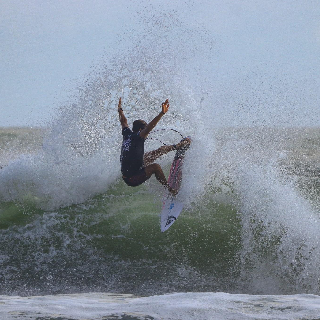 Surfing Republica- Representantes ticos disputarán parada ALAS en Puerto Rico