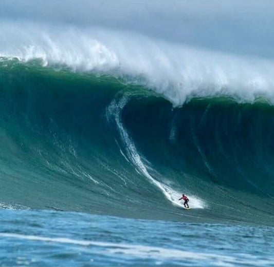 Surfing Republica - Las olas de 70 pies que están saliendo en Mavericks