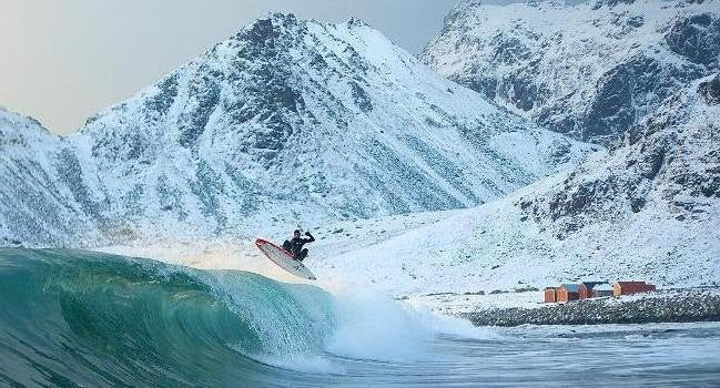 Surfing Costa Rica - Siete de los lugares más fríos para surfear en el mundo