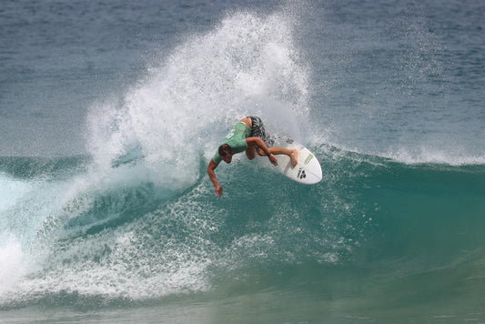 Noe Mar McGonagle y Paulina Summers  triunfan en la segunda fecha del Circuito Nacional de Surf en Puerto Viejo