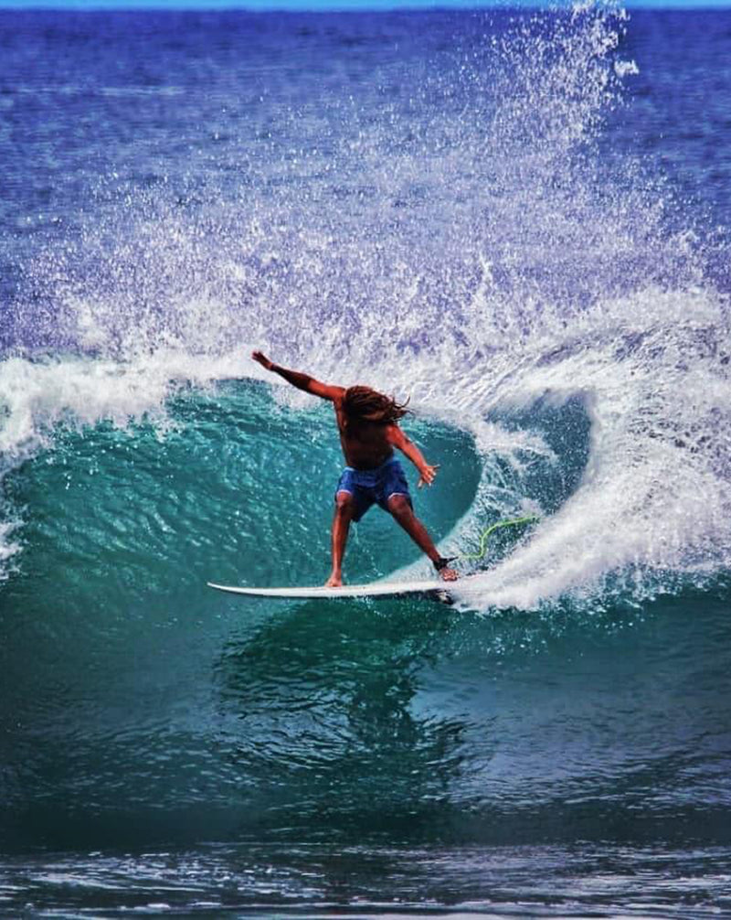 Surfing Costa Rica - Gilbert Brown: “pagar un seguro privado para mí es inalcanzable”
