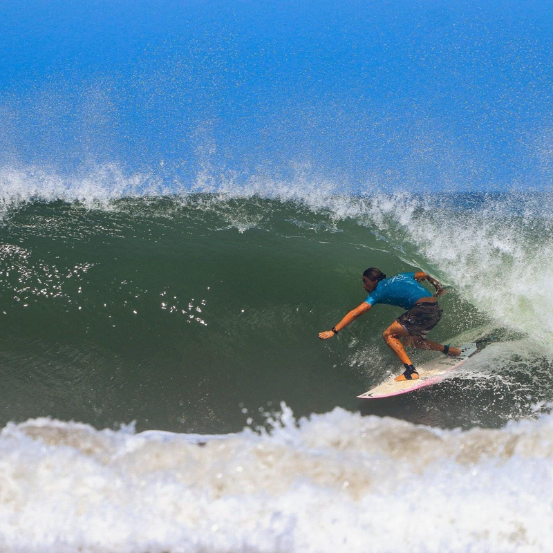 Surfing Republica - Playa Jacó recibirá parada latinoamericana de surf ALAS y concierto internacional