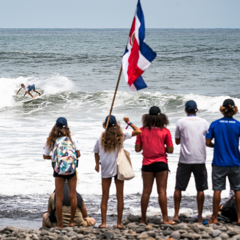 Surfing Republica - Ticos continúan su escalonada en el tercer día de los Juegos Mundiales Junior de Surf