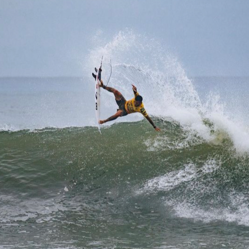 Surfing Republica - Hoy se definirán los campeones del Surf City El Salvador Pro 2022