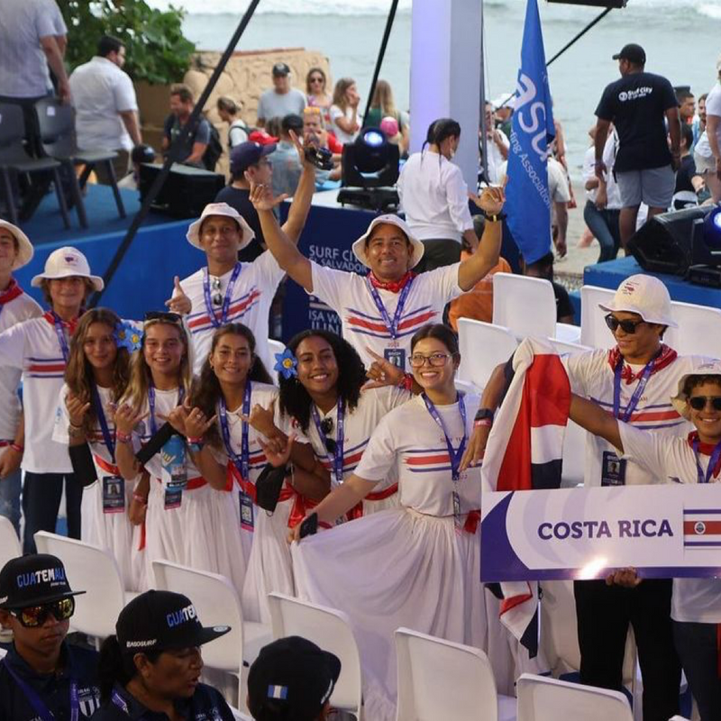 Surfing Republica - Costa Rica logró el décimo cuarto puesto de los Juegos Mundiales Junior de Surf
