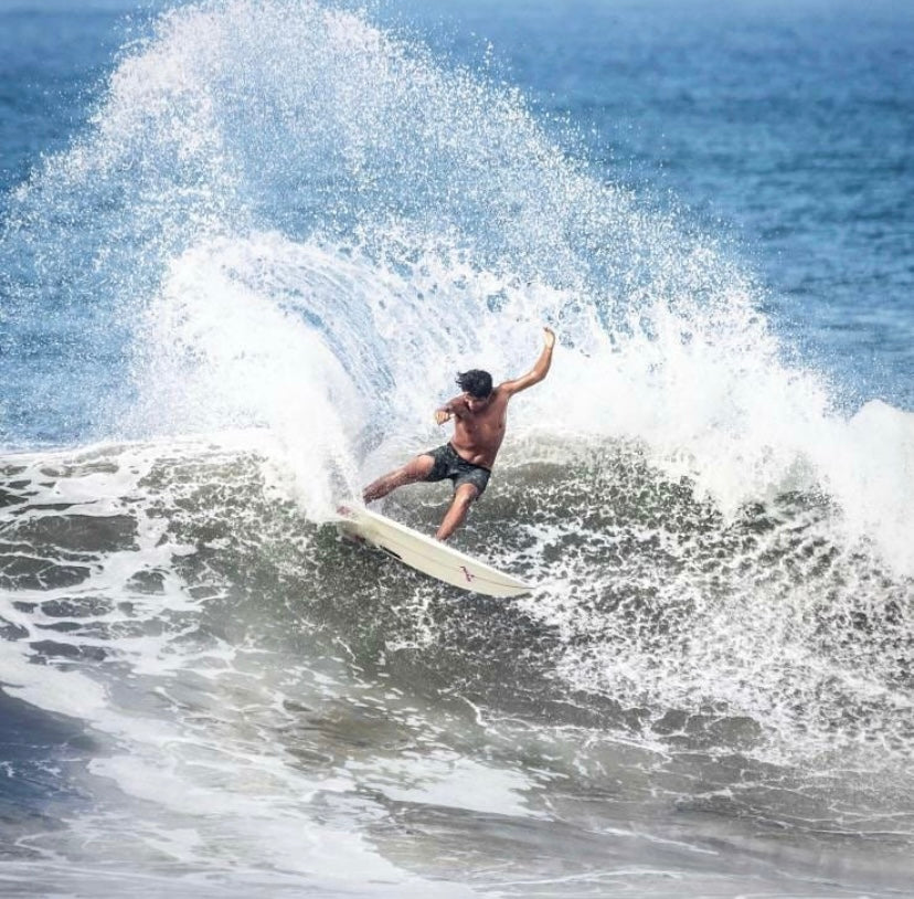 Surfing Costa Rica - Alvarez Bakery CR: el nuevo emprendimiento de Aron Álvarez