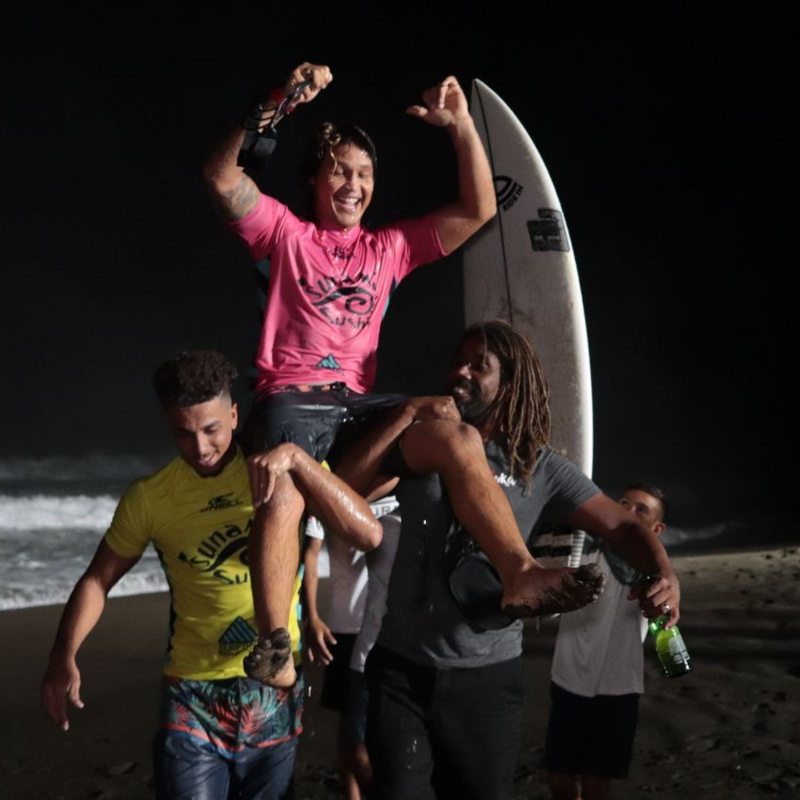 Surfing Republica - Segunda fecha del Surfing Night Festival deja un nuevo líder en el ranking