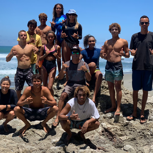 Surfing Republica - Preselección Nacional Junior realiza primeros entrenamientos con la mirada puesta en el mundial