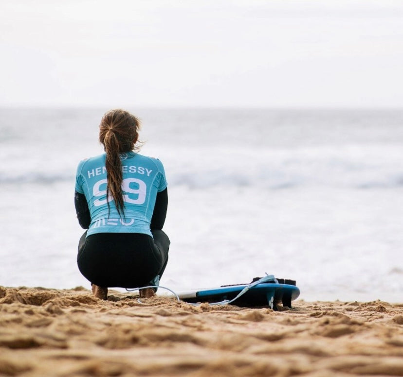 Surfing Costa Rica - Surfista costarricense regresa a las competencias del tour mundial