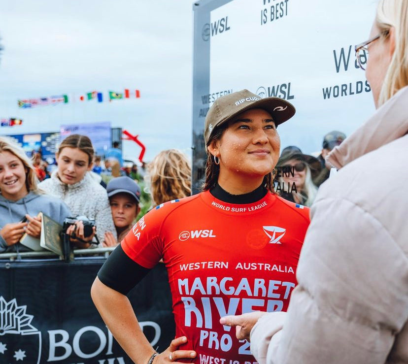 Surfing Republica - Brisa Hennessy vuelve momentáneamente a ser la mejor surfista del mundo