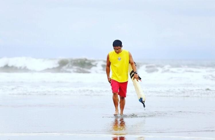 Surfing Costa Rica - ¿Por qué en Playa Hermosa de Jacó no hay guardavidas municipales?