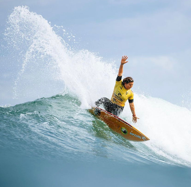 Surfing Republica - Brisa Hennessy recupera el liderato mundial del surfing femenino