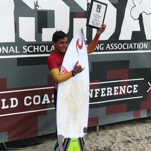 Ethan Hollander y Erika Berra ganan fecha NSSA de conferencia Sur Oeste de los Estados Unidos