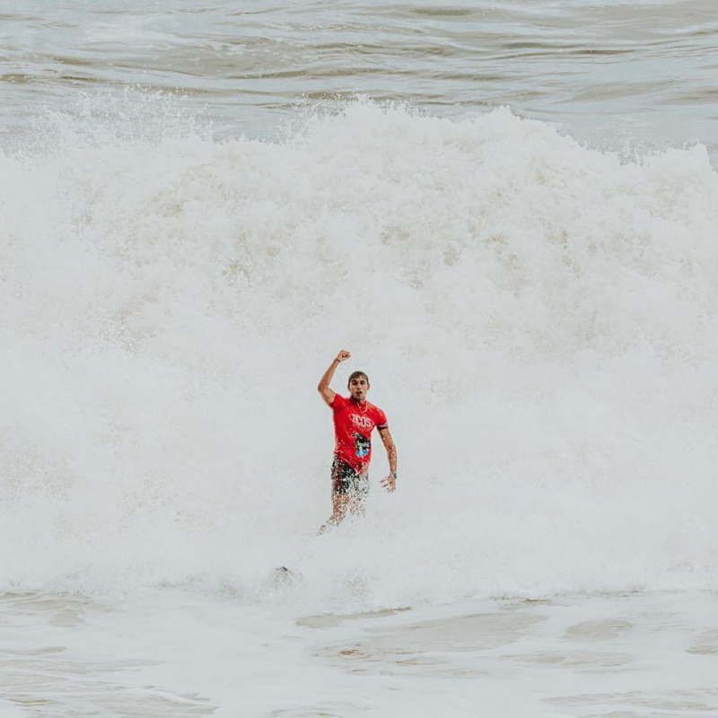 Surfing Republica - Darshan Antequera se corona bicampeón del Roca Loca Pro