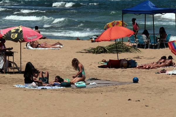 Surfing Costa Rica - Alcalde de Limón cierra playas y parques por un mes ante «irresponsabilidad» de visitantes