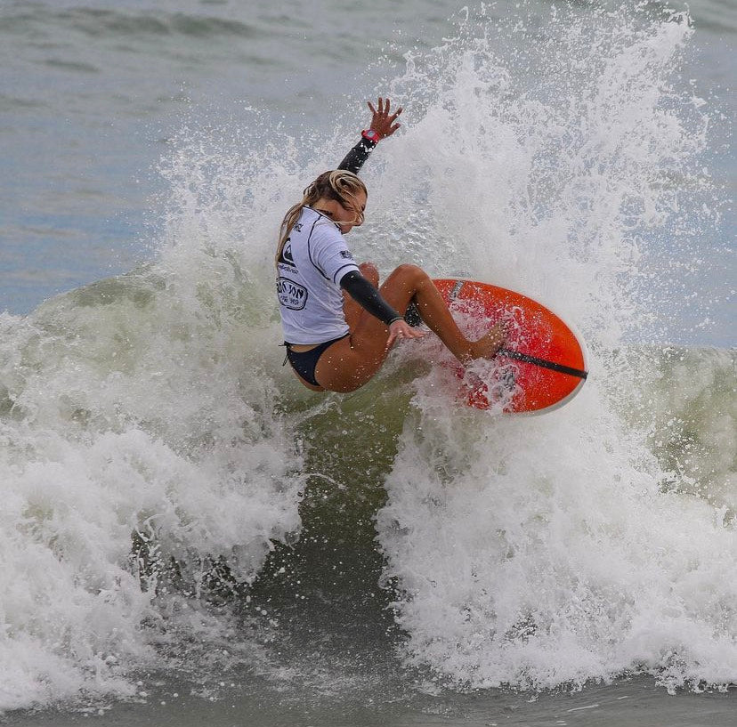 Así van los ticos que participan en el QS 1,000 de la WSL en Cocoa Beach, Florida.